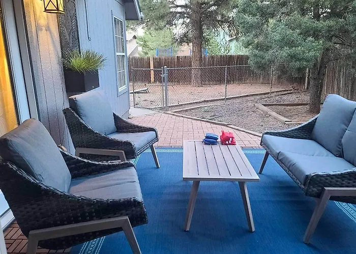 Hébergement de vacances Modern Retreat ~ 4 Mi To Downtown! *